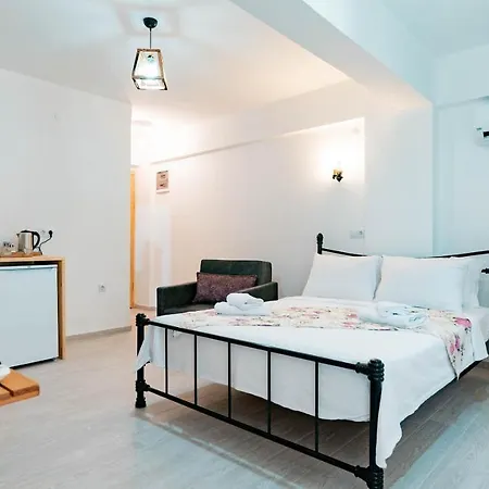 Bed & Breakfast Masal Suites